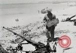 Standbild USA Soldaten Enewetak Atoll Marshall Inseln, 1944, aus Sekunde 14 historischem Filmmaterial Videoclip 65675061239