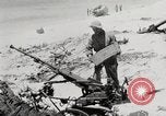 Standbild USA Soldaten Enewetak Atoll Marshall Inseln, 1944, aus Sekunde 17 historischem Filmmaterial Videoclip 65675061239