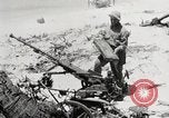 Standbild USA Soldaten Enewetak Atoll Marshall Inseln, 1944, aus Sekunde 22 historischem Filmmaterial Videoclip 65675061239