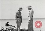 Standbild USA Soldaten Enewetak Atoll Marshall Inseln, 1944, aus Sekunde 27 historischem Filmmaterial Videoclip 65675061239