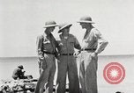 Standbild USA Soldaten Enewetak Atoll Marshall Inseln, 1944, aus Sekunde 40 historischem Filmmaterial Videoclip 65675061239