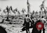 Immagine di Eniwetok dopo la sua cattura da parte delle forze statunitensi Eniwetok atollo delle Isole Marshall, 1944, secondo 23 filmato di repertorio 65675061240