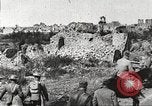 Standbild US-Truppen nehmen Montfaucon Hill Frankreich, 1918, aus Sekunde 25 historischem Filmmaterial Videoclip 65675061251