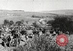 Standbild US-Truppen nehmen Montfaucon Hill Frankreich, 1918, aus Sekunde 28 historischem Filmmaterial Videoclip 65675061251