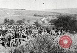 Standbild US-Truppen nehmen Montfaucon Hill Frankreich, 1918, aus Sekunde 29 historischem Filmmaterial Videoclip 65675061251