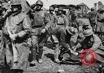 Standbild US-Truppen nehmen Montfaucon Hill Frankreich, 1918, aus Sekunde 52 historischem Filmmaterial Videoclip 65675061251