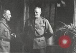 Standbild General John Pershing Frankreich, 1918, aus Sekunde 15 historischem Filmmaterial Videoclip 65675061252