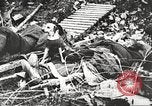 Standbild deutschen Gefangenen durch uns in Ersten Weltkrieg Frankreich, 1918, aus Sekunde 9 historischem Filmmaterial Videoclip 65675061253