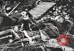 Standbild deutschen Gefangenen durch uns in Ersten Weltkrieg Frankreich, 1918, aus Sekunde 10 historischem Filmmaterial Videoclip 65675061253
