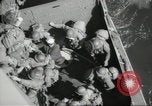 Image les forces américaines le débarquement sur les plages de Normandie le jour J France, 1944, de la seconde 45 séquences d'archives historiques vidéo 65675061279