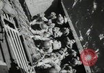 Image péniches de débarquement des États-Unis France, 1944, de la seconde 6 séquences d'archives historiques vidéo 65675061280