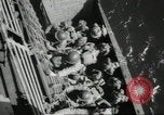 Image péniches de débarquement des États-Unis France, 1944, de la seconde 7 séquences d'archives historiques vidéo 65675061280