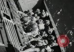 Image péniches de débarquement des États-Unis France, 1944, de la seconde 8 séquences d'archives historiques vidéo 65675061280