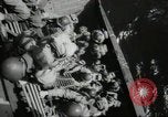Image péniches de débarquement des États-Unis France, 1944, de la seconde 20 séquences d'archives historiques vidéo 65675061280