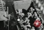 Image péniches de débarquement des États-Unis France, 1944, de la seconde 24 séquences d'archives historiques vidéo 65675061280