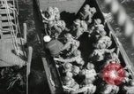Image péniches de débarquement des États-Unis France, 1944, de la seconde 25 séquences d'archives historiques vidéo 65675061280