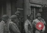 Immagine di Soldati statunitensi Cherbourg Normandia Francia, 1944, secondo 25 filmato di repertorio 65675061283