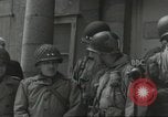 Immagine di Soldati statunitensi Cherbourg Normandia Francia, 1944, secondo 33 filmato di repertorio 65675061283