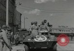 Immagine di Soldati statunitensi Cherbourg Normandia Francia, 1944, secondo 44 filmato di repertorio 65675061283
