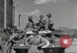 Immagine di Soldati statunitensi Cherbourg Normandia Francia, 1944, secondo 51 filmato di repertorio 65675061283
