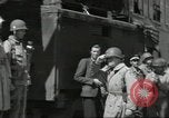Immagine di Soldati statunitensi Cherbourg Normandia Francia, 1944, secondo 54 filmato di repertorio 65675061283