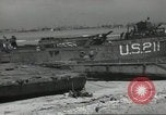 Immagine di Allied Landing Craft Normandia Francia, 1944, secondo 17 filmato di repertorio 65675061285