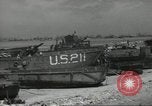 Immagine di Allied Landing Craft Normandia Francia, 1944, secondo 22 filmato di repertorio 65675061285