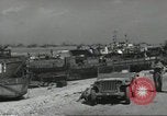 Immagine di Allied Landing Craft Normandia Francia, 1944, secondo 29 filmato di repertorio 65675061285