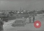 Immagine di Allied Landing Craft Normandia Francia, 1944, secondo 34 filmato di repertorio 65675061285