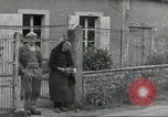 Immagine di Soldati statunitensi Colleville-sur-Mer Normandia Francia, 1944, secondo 16 filmato di repertorio 65675061288