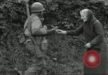Immagine di Soldati statunitensi Colleville-sur-Mer Normandia Francia, 1944, secondo 33 filmato di repertorio 65675061288
