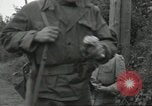 Immagine di Soldati statunitensi Colleville-sur-Mer Normandia Francia, 1944, secondo 44 filmato di repertorio 65675061288