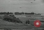 Immagine di Soldati statunitensi Colleville-sur-Mer Normandia Francia, 1944, secondo 7 filmato di repertorio 65675061289