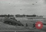 Immagine di Soldati statunitensi Colleville-sur-Mer Normandia Francia, 1944, secondo 10 filmato di repertorio 65675061289