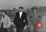 Immagine di Soldati statunitensi Colleville-sur-Mer Normandia Francia, 1944, secondo 11 filmato di repertorio 65675061290