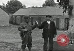 Immagine di Soldati statunitensi Colleville-sur-Mer Normandia Francia, 1944, secondo 36 filmato di repertorio 65675061290