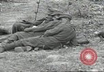 Standbild USA Soldaten Colleville-sur-Mer Normandie Frankreich, 1944, aus Sekunde 22 historischem Filmmaterial Videoclip 65675061291