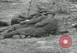 Standbild USA Soldaten Colleville-sur-Mer Normandie Frankreich, 1944, aus Sekunde 23 historischem Filmmaterial Videoclip 65675061291