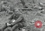 Standbild USA Soldaten Colleville-sur-Mer Normandie Frankreich, 1944, aus Sekunde 26 historischem Filmmaterial Videoclip 65675061291