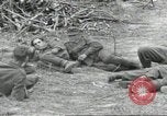 Standbild USA Soldaten Colleville-sur-Mer Normandie Frankreich, 1944, aus Sekunde 31 historischem Filmmaterial Videoclip 65675061291