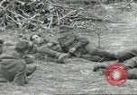 Standbild USA Soldaten Colleville-sur-Mer Normandie Frankreich, 1944, aus Sekunde 32 historischem Filmmaterial Videoclip 65675061291