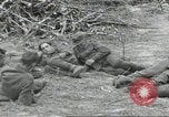 Standbild USA Soldaten Colleville-sur-Mer Normandie Frankreich, 1944, aus Sekunde 34 historischem Filmmaterial Videoclip 65675061291
