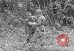 Standbild USA Soldaten Colleville-sur-Mer Normandie Frankreich, 1944, aus Sekunde 41 historischem Filmmaterial Videoclip 65675061291