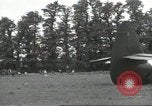 Standbild Franzosen Eterville Frankreich, 1944, aus Sekunde 34 historischem Filmmaterial Videoclip 65675061292
