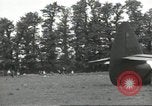 Standbild Franzosen Eterville Frankreich, 1944, aus Sekunde 36 historischem Filmmaterial Videoclip 65675061292