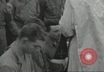 Immagine di D-Day cerimonia di sepoltura Colleville-sur-Mer Normandia Francia, 1944, secondo 9 filmato di repertorio 65675061293