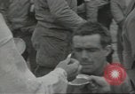 Immagine di D-Day cerimonia di sepoltura Colleville-sur-Mer Normandia Francia, 1944, secondo 17 filmato di repertorio 65675061293