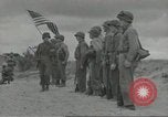 Immagine di D-Day cerimonia di sepoltura Colleville-sur-Mer Normandia Francia, 1944, secondo 35 filmato di repertorio 65675061293