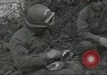 Immagine di D-Day cerimonia di sepoltura Colleville-sur-Mer Normandia Francia, 1944, secondo 47 filmato di repertorio 65675061293
