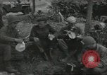 Immagine di D-Day cerimonia di sepoltura Colleville-sur-Mer Normandia Francia, 1944, secondo 61 filmato di repertorio 65675061293